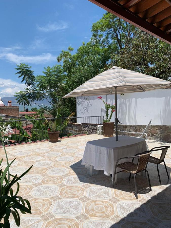 Bed and Breakfast Casa de la Abuela Ajijic Exterior foto